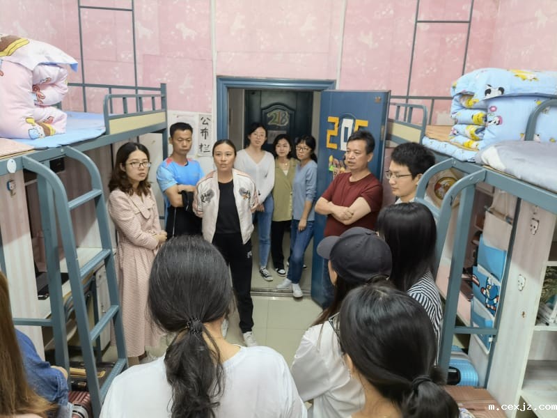 2021.5.31-学工处-学工处开展宿舍内务整理专题培训2-tuya.jpg