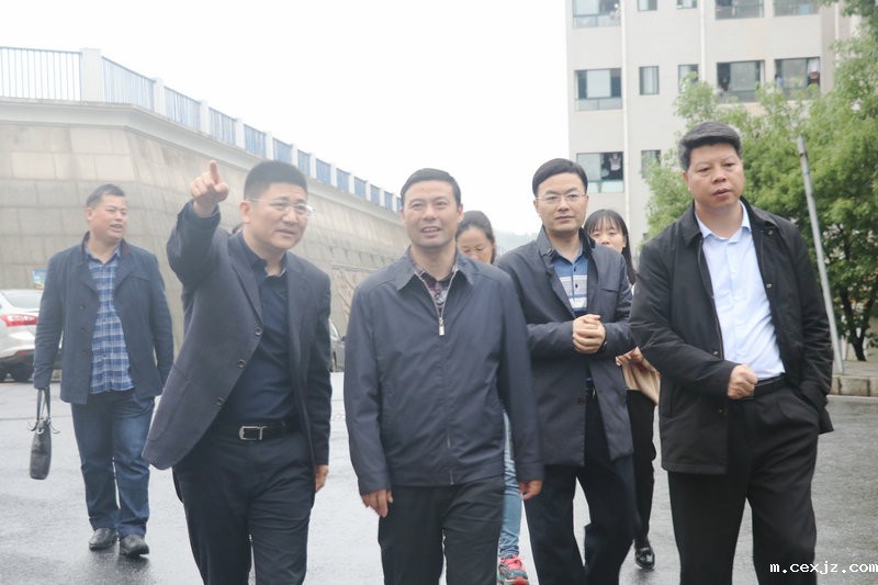 市文明办高度评价我校文明校园创建工作