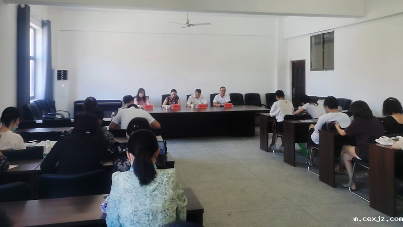 2021年秋季学期全体教职工大会照片_DxO.jpg